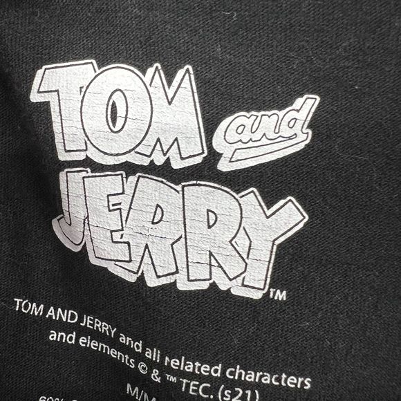 Tom and Jerry Crop Top Medium womens shirt graphic image black striped sleeves - Picture 3 of 7